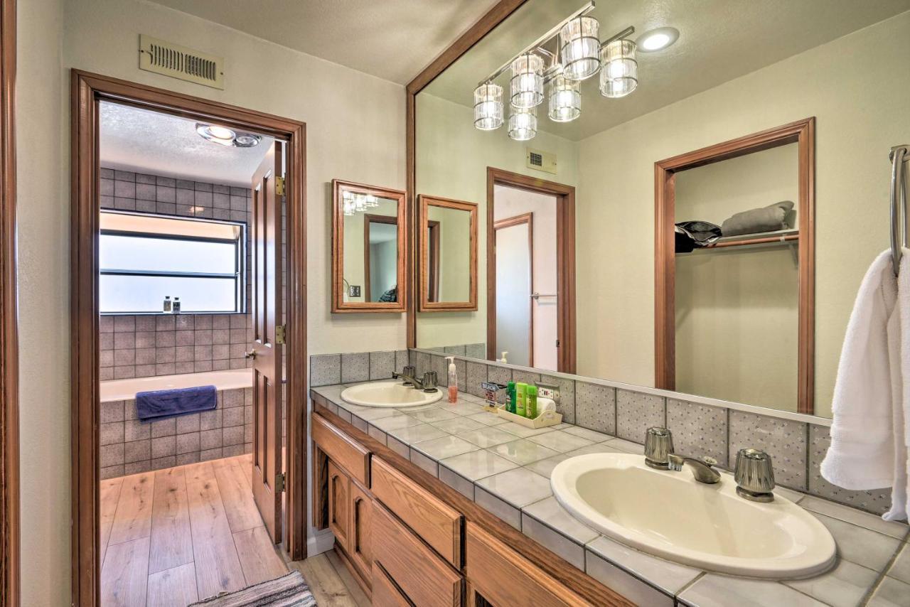 Villa Waterfront Oxnard Escape With Kayaks And Dock! Exterior foto